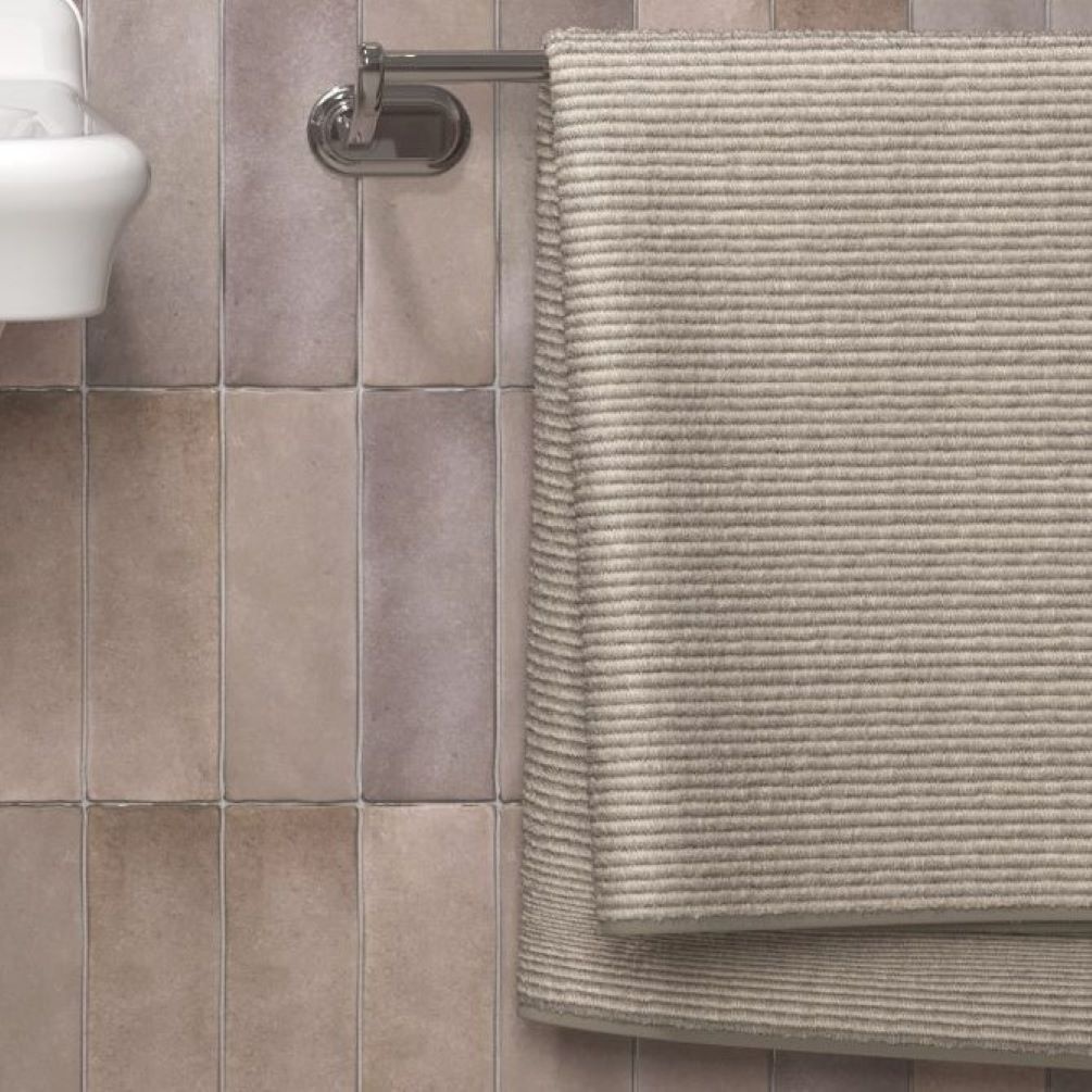 Lifestyle image of Burlington Guild 450mm Chrome Towel Rail